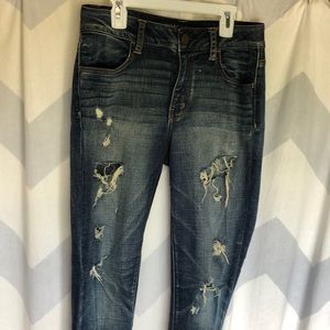 american eagle ripped jeans